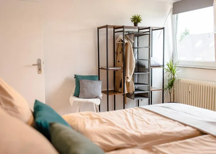 - Neu - Sweet Home, Parkplatz, Netflix * Bad Salzuflen